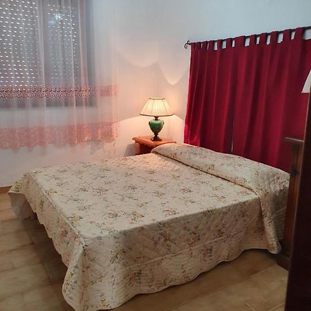 Appartamento A Telti Con Giardino Privato E Posto Auto Zewnętrze zdjęcie